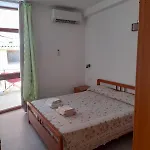 Cristta לינה וארוחת בוקר 3*