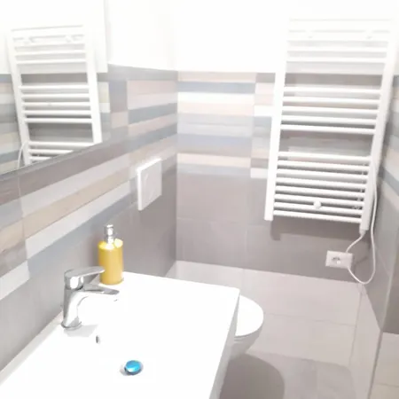 Cristta Bed and Breakfast 3*