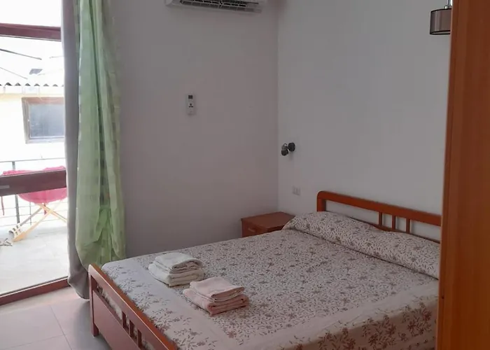 Cristta Nocleg ze śniadaniem 3*